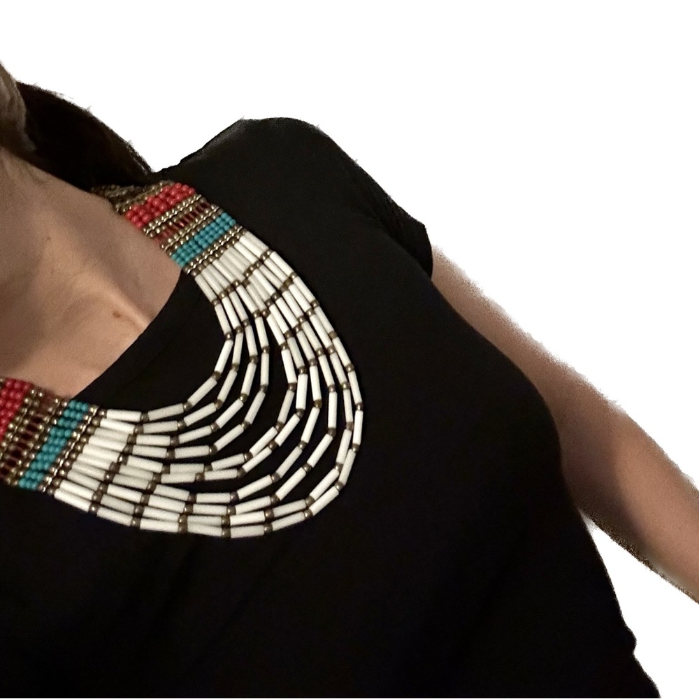 Statement Necklace, fashion jewelry-excellent condition
